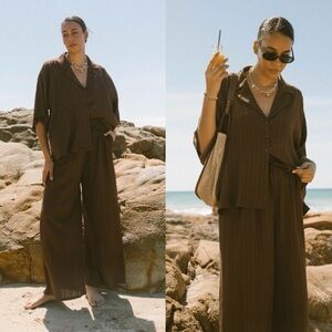 The lullaby club Posey Set Brown Crepe PantsTop
Oversized Boho Chic Quiet Luxury